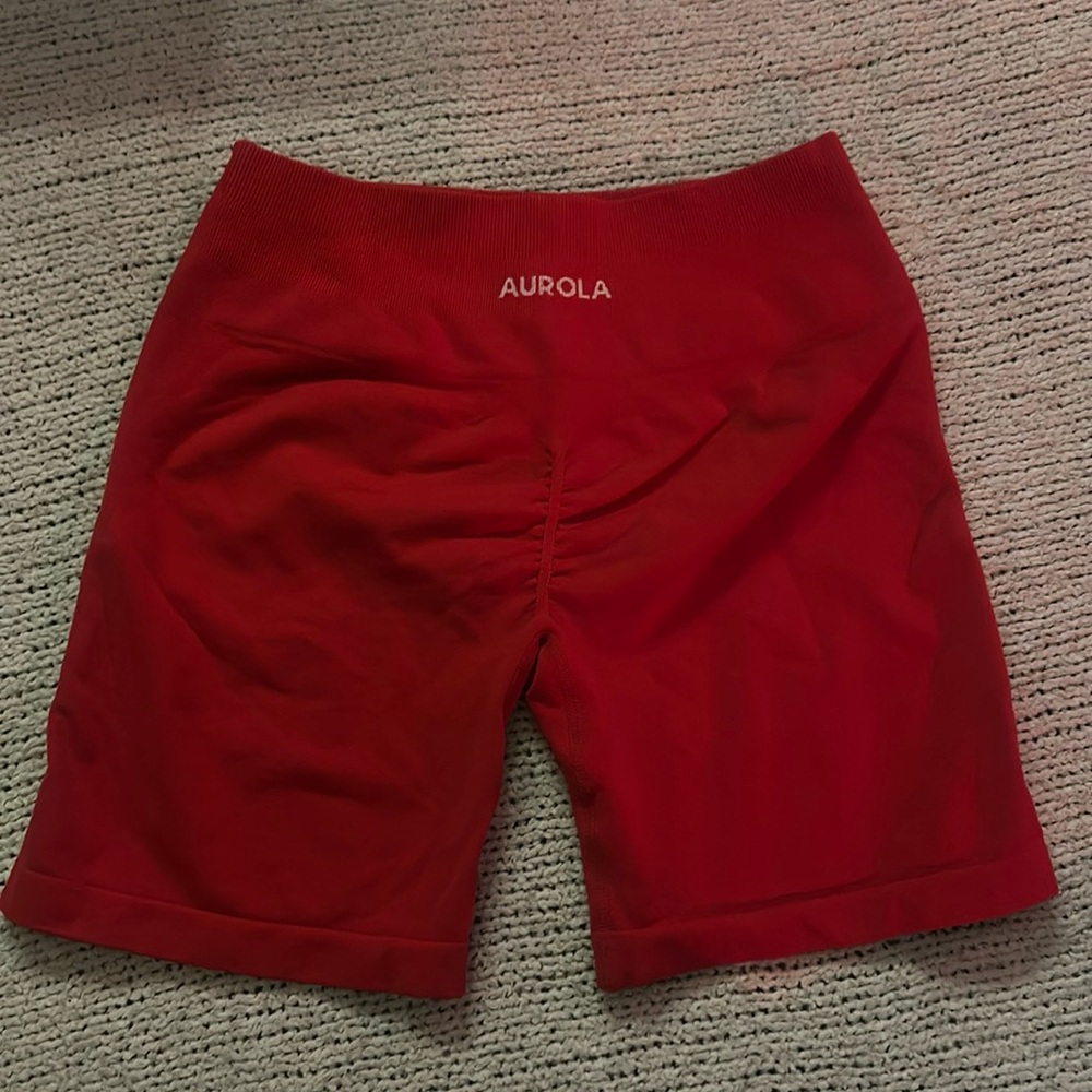 Aurola red gym shorts